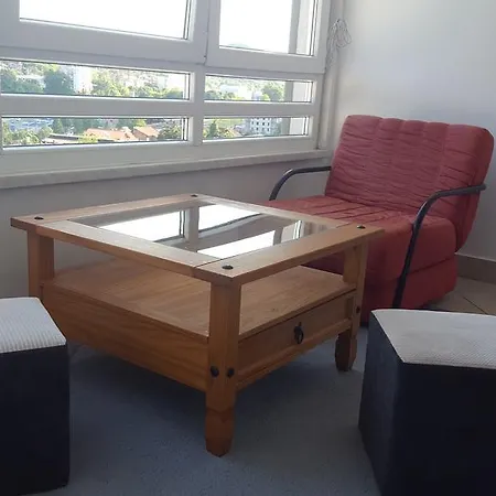 Merkur Apartman * 투즐라
